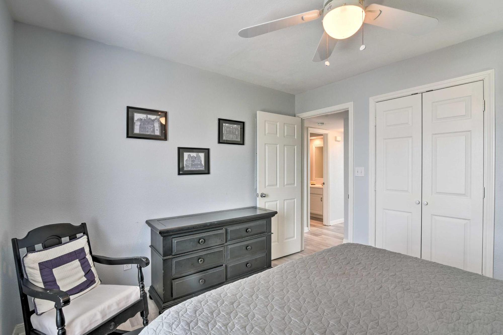 Oceanfront Galveston Home - Walk To Beach! المظهر الخارجي الصورة